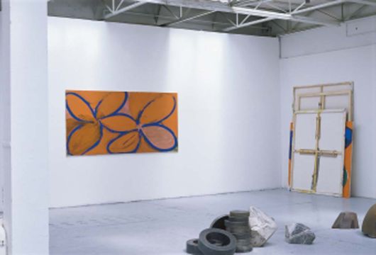 Aus M&uuml;nchner Ateliers IV. K&uuml;nstlerwerkstatt Lothringerstra&szlig;e, M&uuml;nchen 1990: ohne Titel, 1990. Acryl/Nessel, 135 x 270 cm. Foto: Katrin Schilling