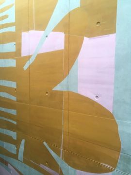 Thomas Bechinger/Ulrike Steinke: Schattenspiele, 2018-2020 Schulcampus Emmy-Noether-Stra&szlig;e, M&uuml;nchen-Moosach Wandmalerei im Haus f&uuml;r Kinder im Rahmen von Quivid, dem Kunst am Bau-Programm der LH M&uuml;nchen